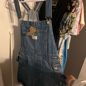 NWT Levi’s Overall Shorts